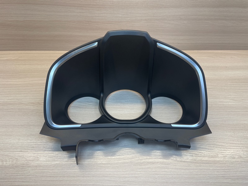 Козырек щитка приборов