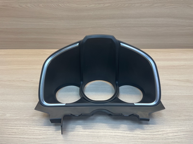 Козырек щитка приборов