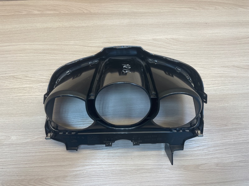 Козырек щитка приборов