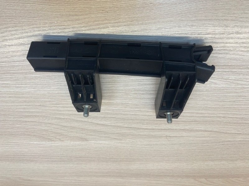 Направляющая стекла     двери