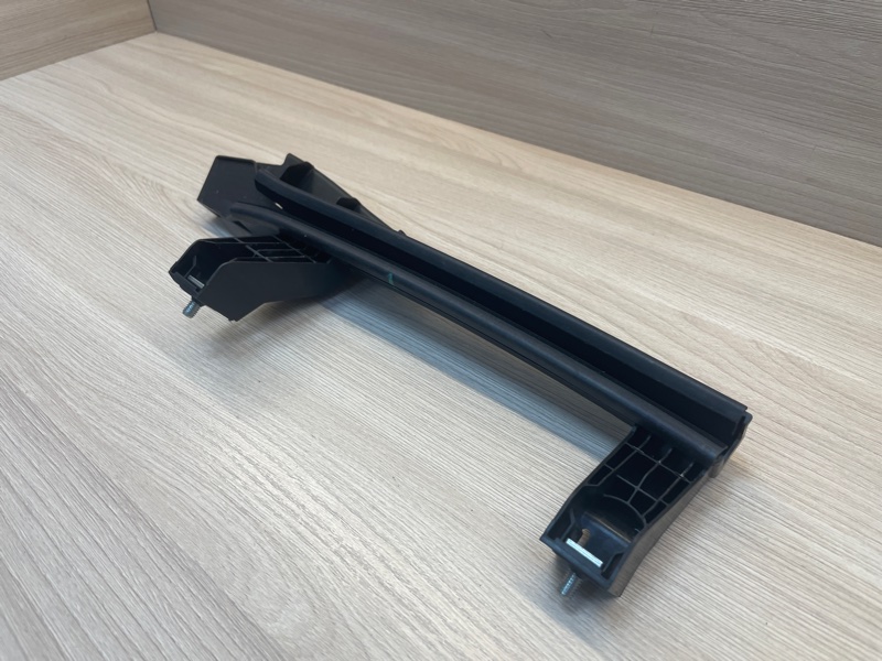 Направляющая стекла     двери