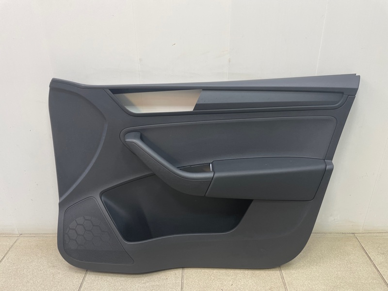 Обшивка боковой двери