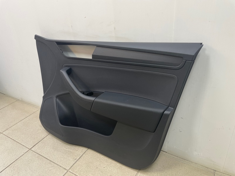 Обшивка боковой двери