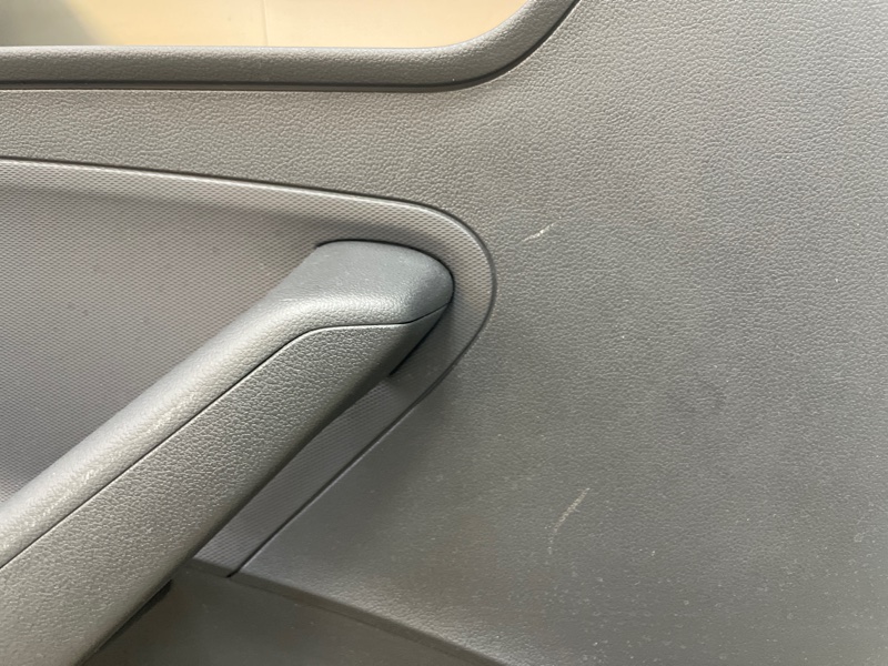 Обшивка боковой двери