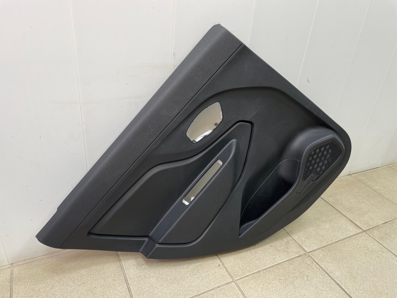 Обшивка боковой двери