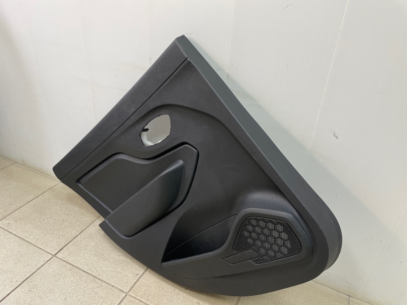 Обшивка боковой двери