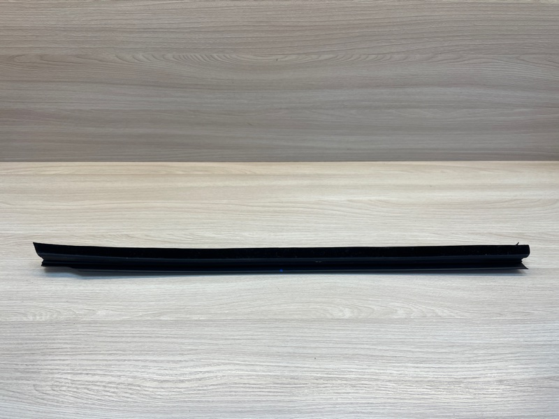 Уплотнитель стекла двери внутренний