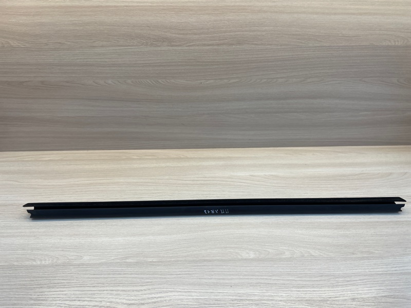 Уплотнитель стекла двери внутренний