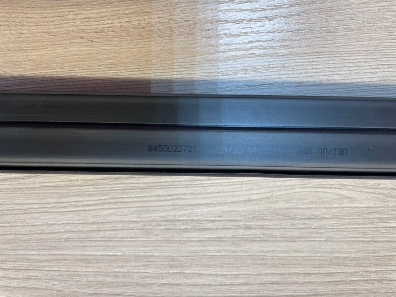 Уплотнитель стекла двери внутренний