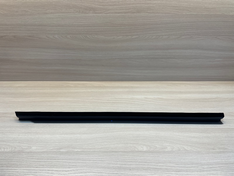 Уплотнитель стекла двери внутренний