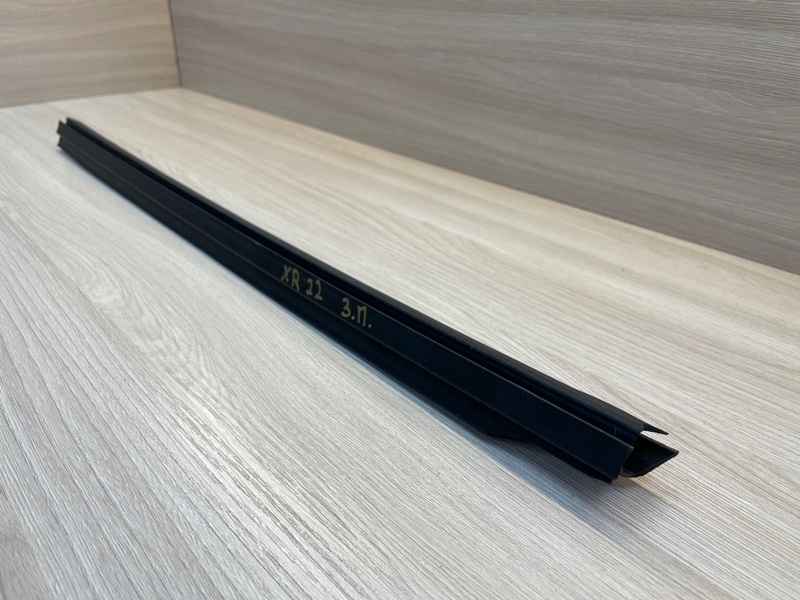 Уплотнитель стекла двери внутренний