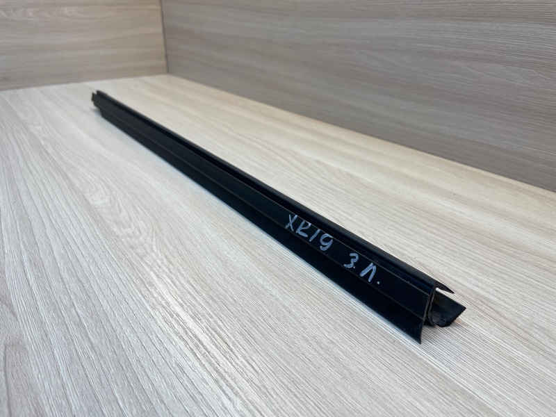 Уплотнитель стекла двери внутренний