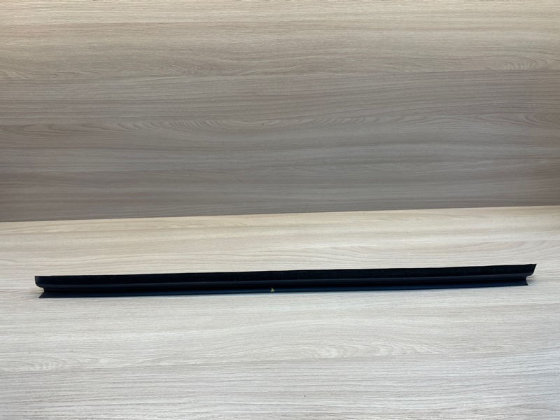 Уплотнитель стекла двери внутренний