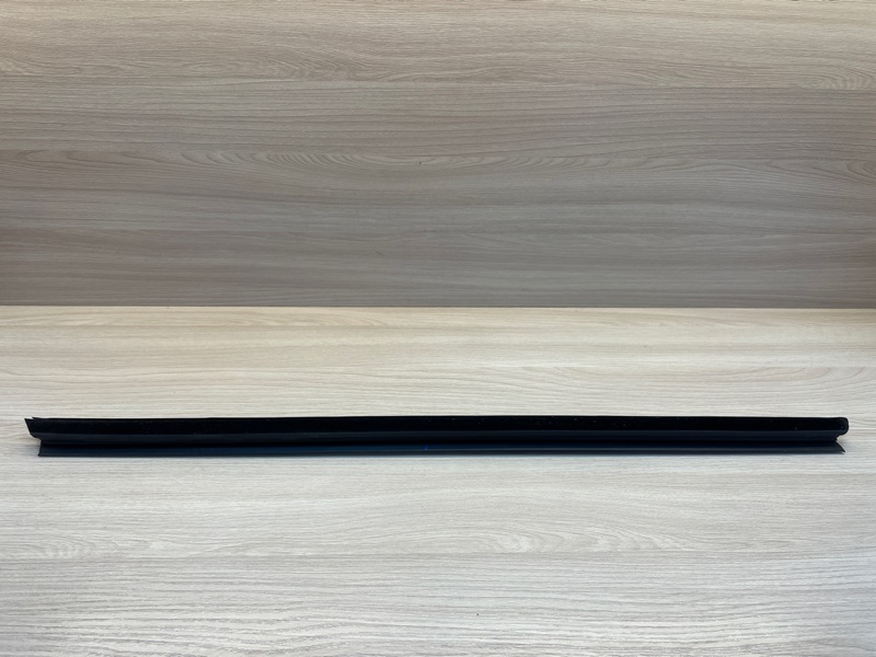 Уплотнитель стекла двери внутренний