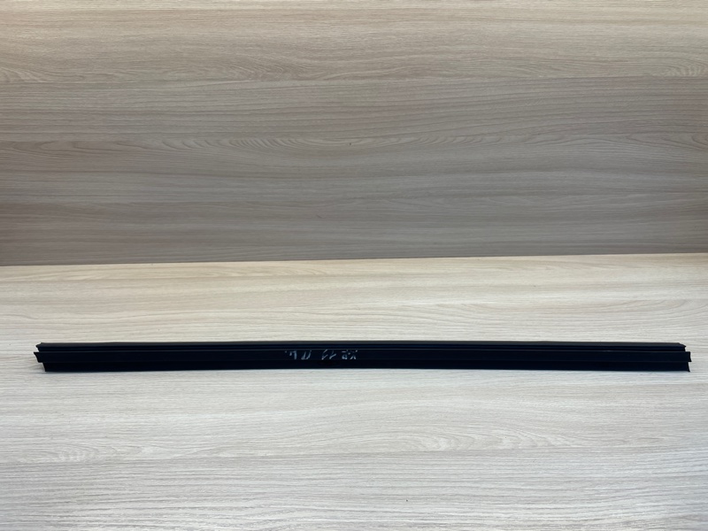 Уплотнитель стекла двери внутренний