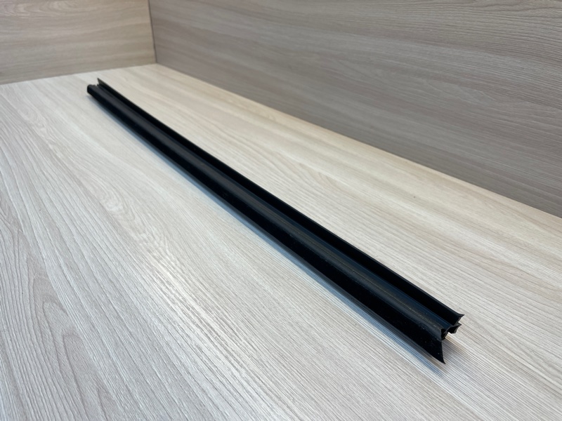 Уплотнитель стекла двери внутренний