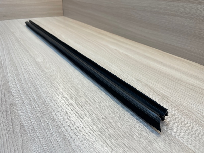 Уплотнитель стекла двери внутренний