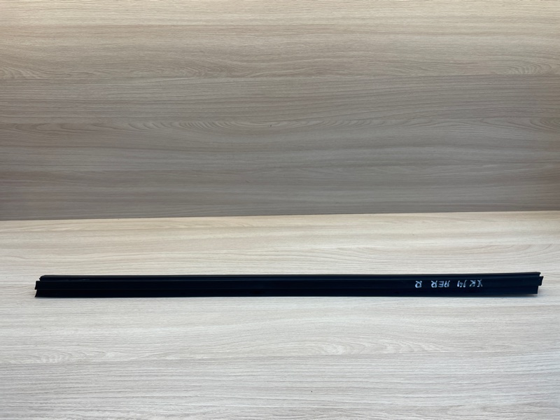 Уплотнитель стекла двери внутренний