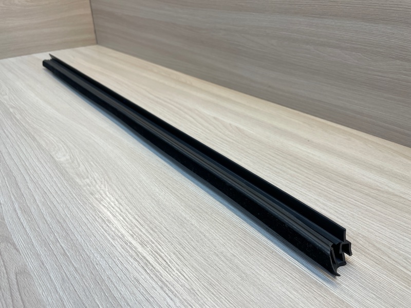 Уплотнитель стекла двери внутренний