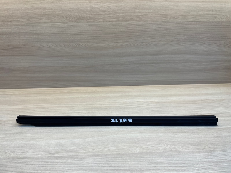 Уплотнитель стекла двери внутренний