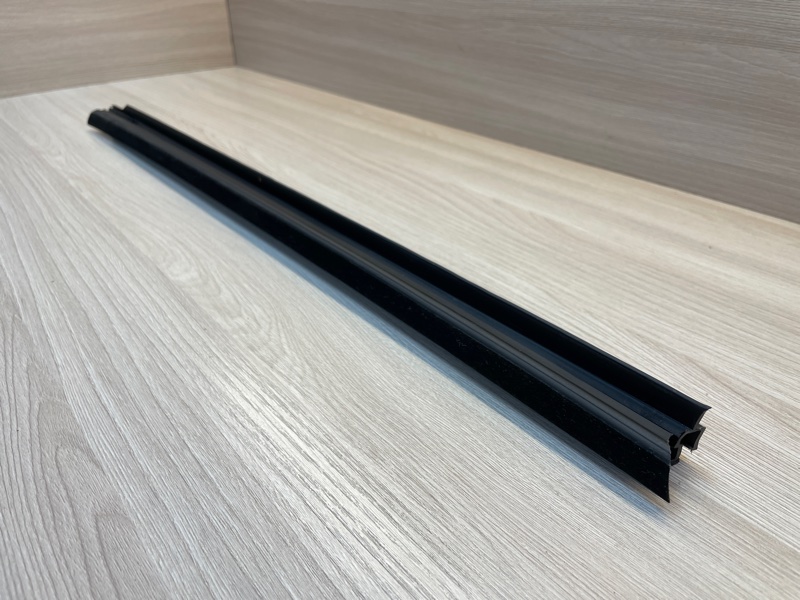 Уплотнитель стекла двери внутренний