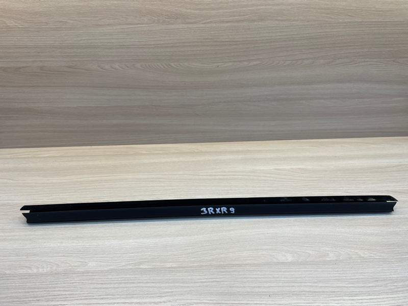 Уплотнитель стекла двери внутренний