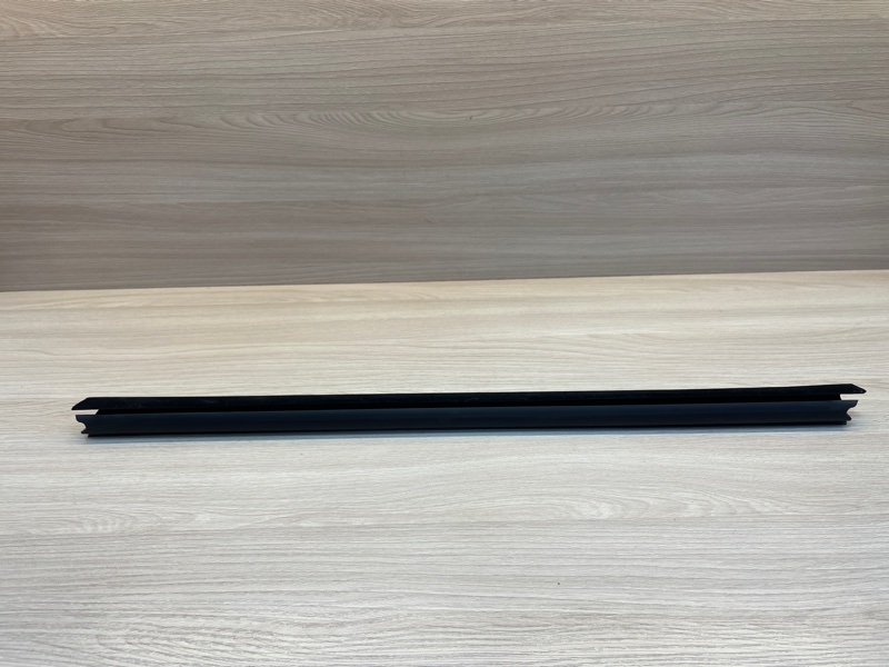 Уплотнитель стекла двери внутренний