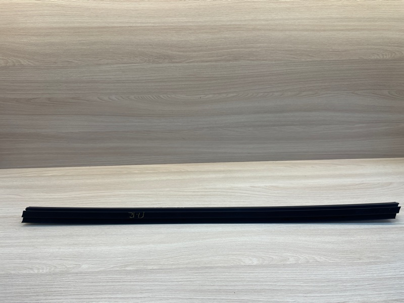 Уплотнитель стекла двери внутренний