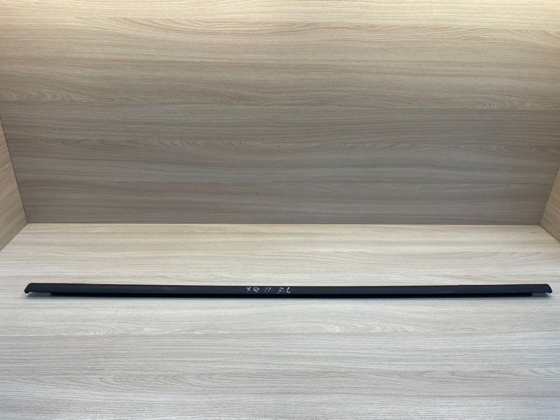 Уплотнитель стекла      двери