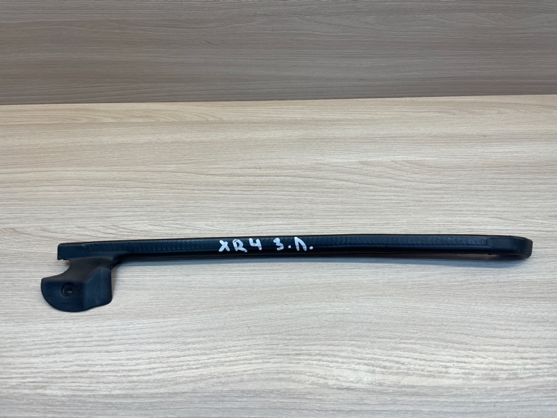 Уплотнитель      двери