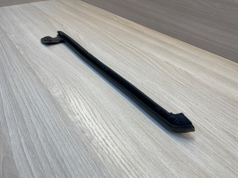 Уплотнитель двери