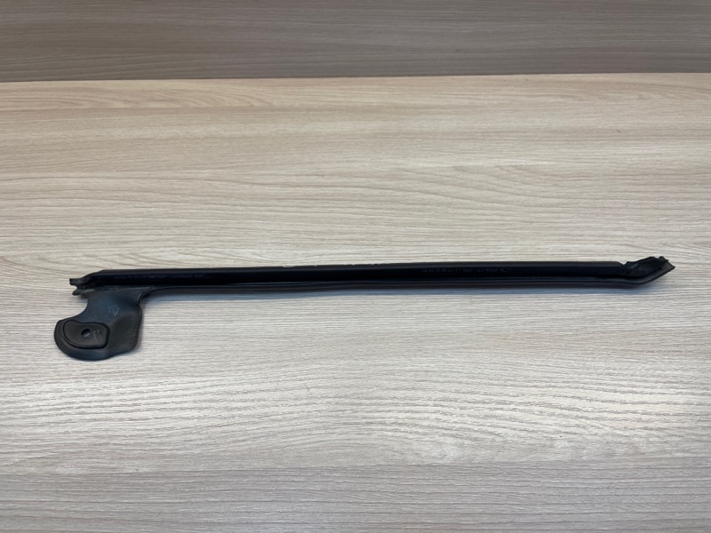 Уплотнитель двери