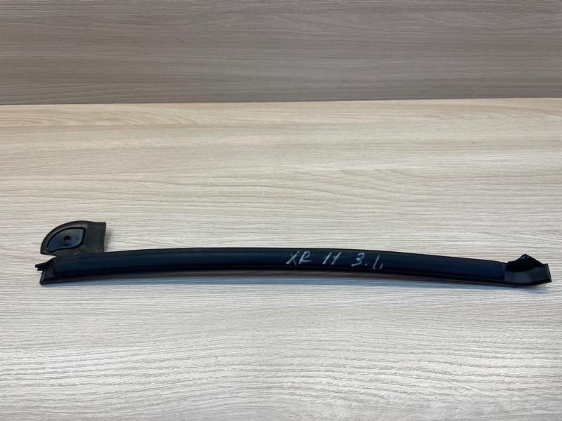 Уплотнитель двери