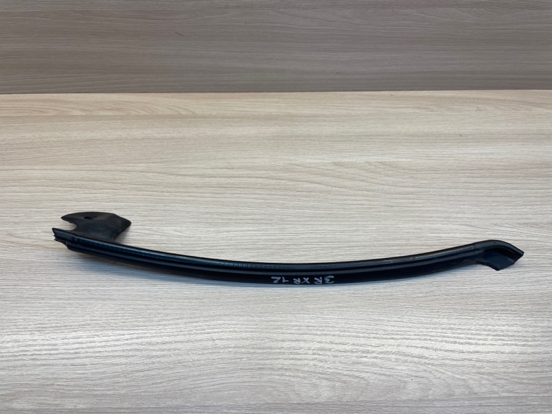 Уплотнитель двери