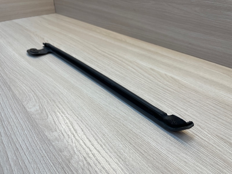 Уплотнитель двери