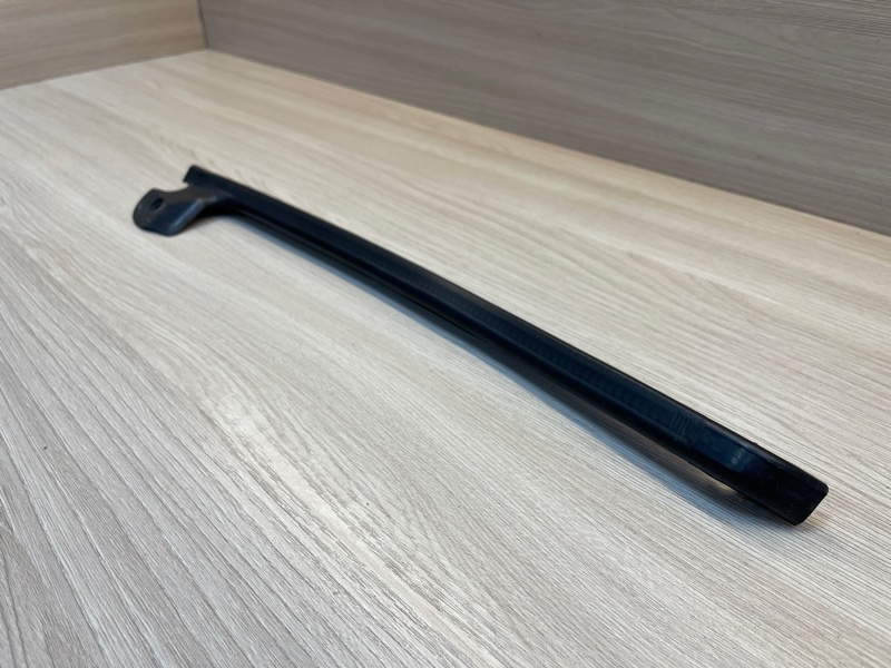 Уплотнитель двери