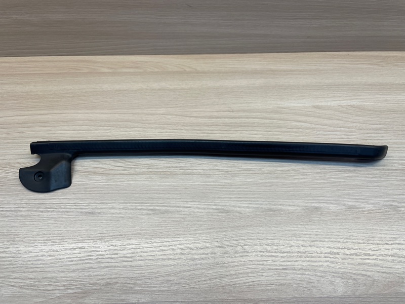 Уплотнитель двери