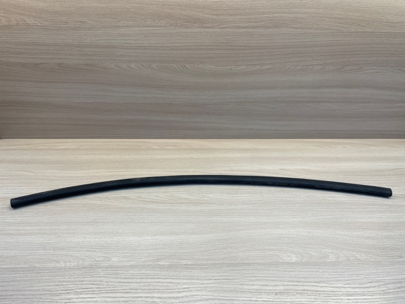 Уплотнительная резинка боковой двери