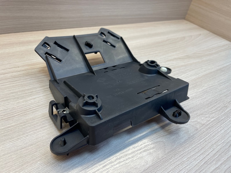 Кронштейн блока комфорта