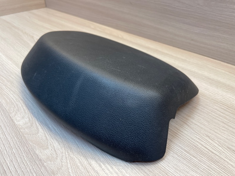 Накладка крышки багажника