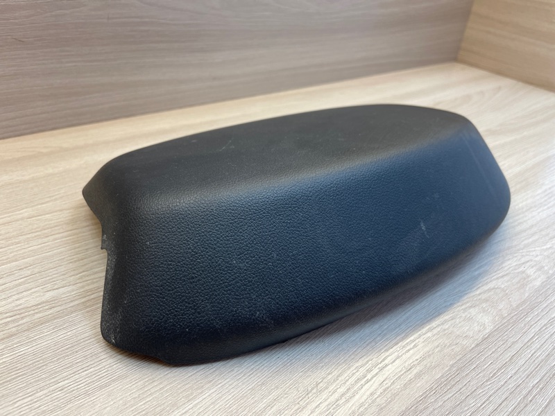 Накладка крышки багажника