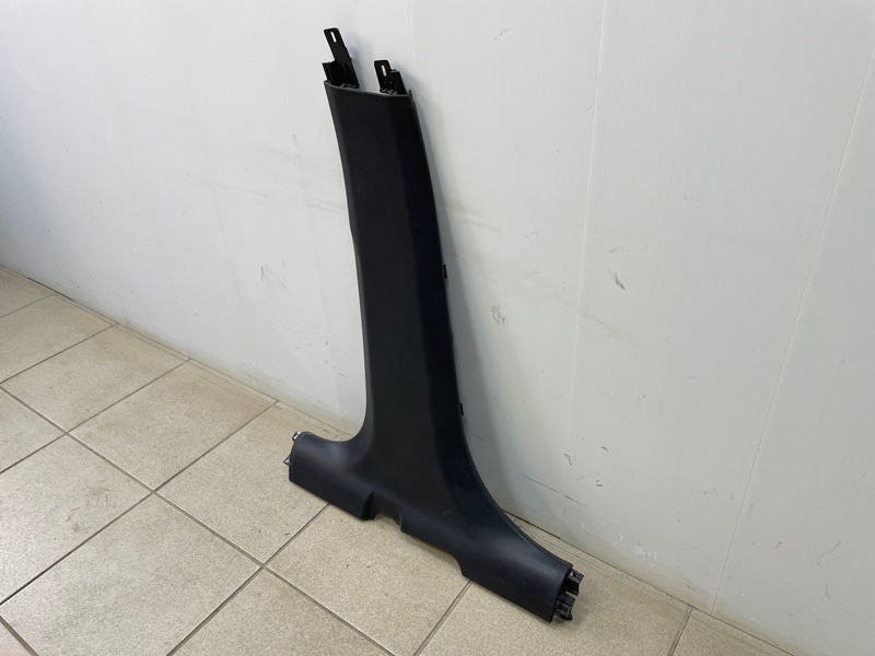 Обшивка средней стойки