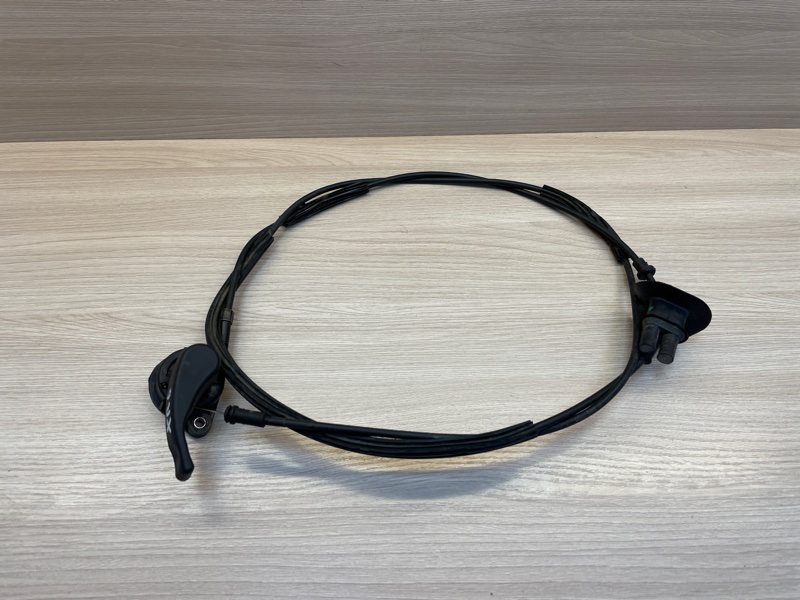 Трос замка капота