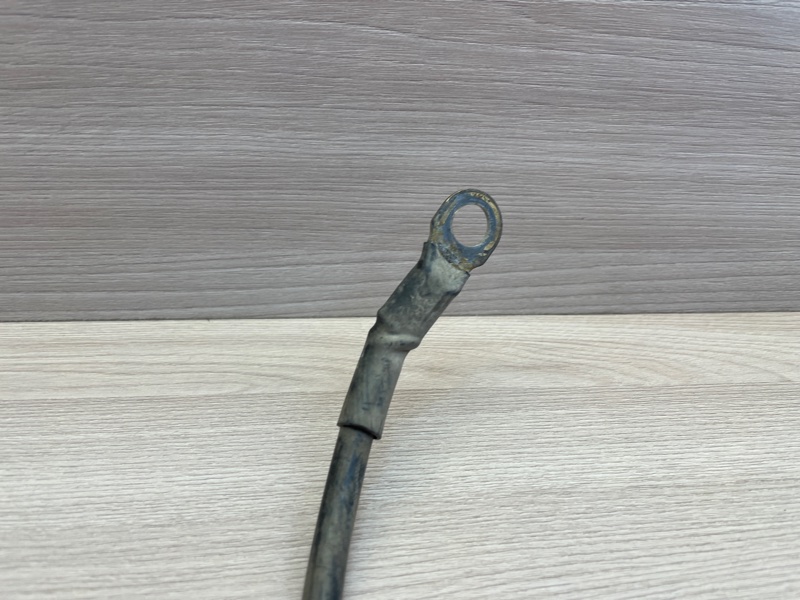 Клемма аккумулятора (минусовая)