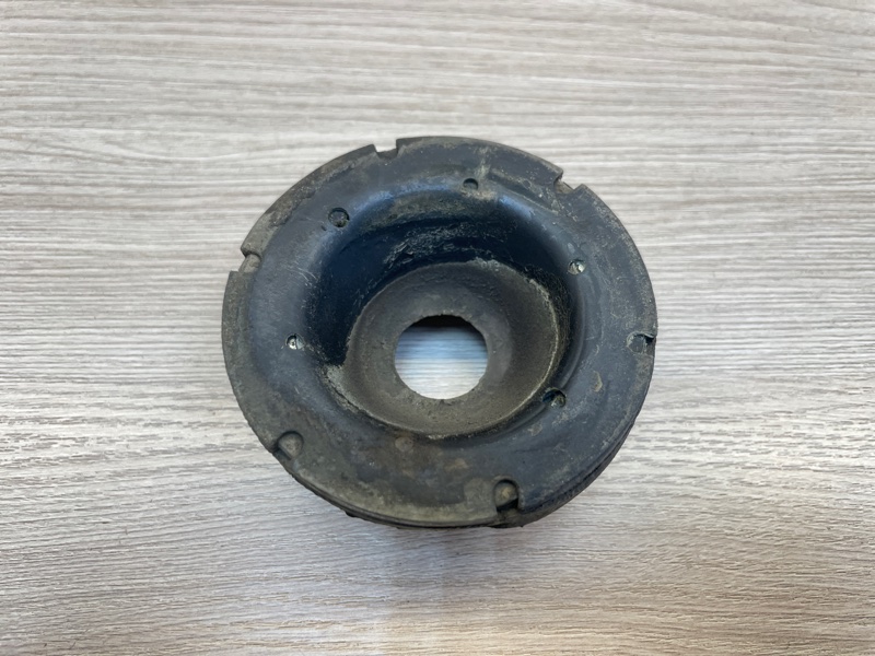 Верхняя опора    пружины