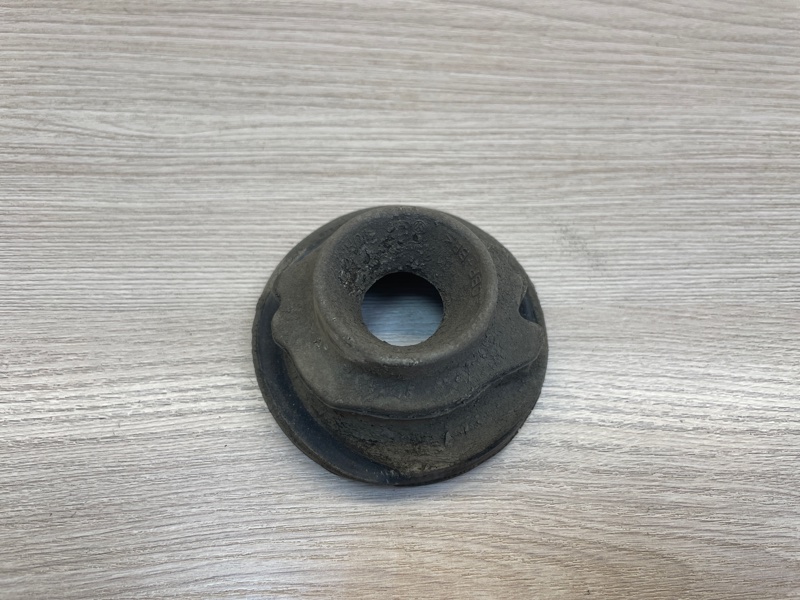 Верхняя опора    пружины