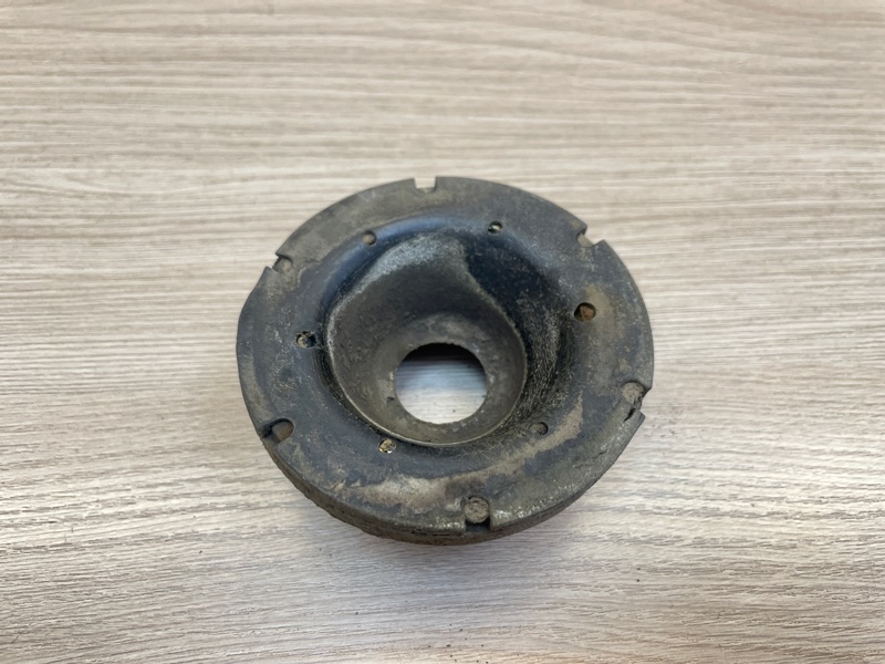 Верхняя опора    пружины