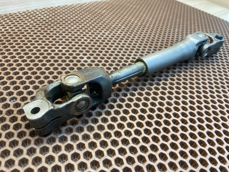 Рулевой карданчик