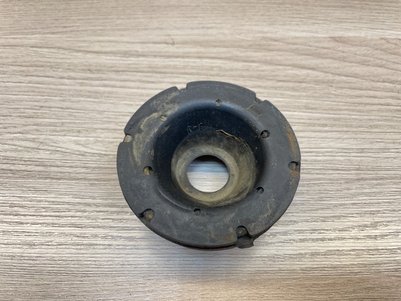 Верхняя опора    пружины