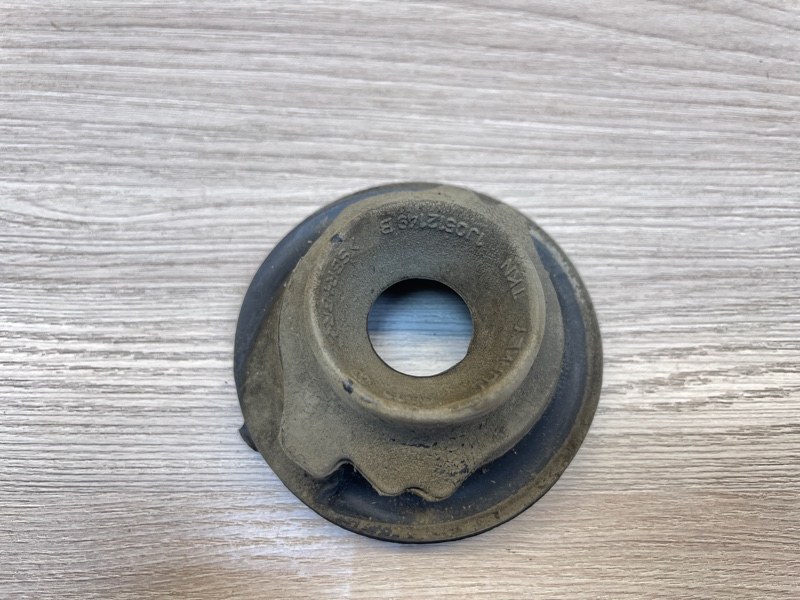 Верхняя опора    пружины